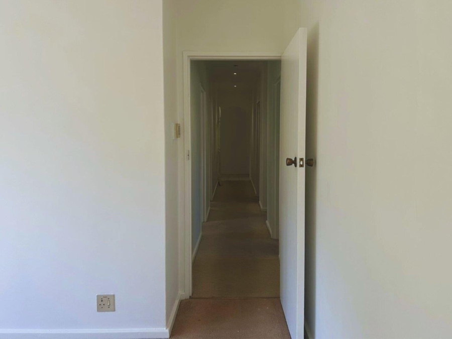 To Let 4 Bedroom Property for Rent in Constantia Western Cape